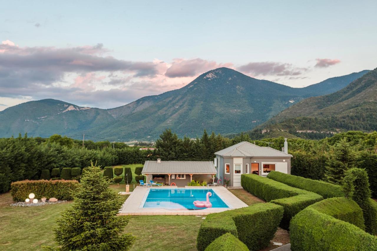 Villa Stymfalia - Luxury Mansion With Private Pool Karteri  ภายนอก รูปภาพ